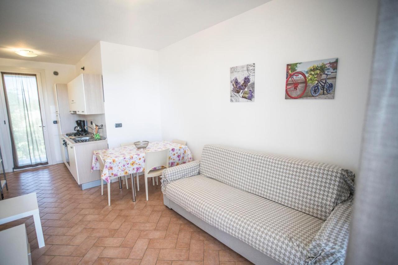 Residence Karina Moniga del Garda Exteriér fotografie